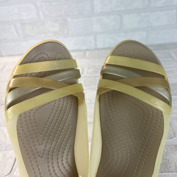 Crocs Flats Sandals Women 10 Jelly Creamy Yellow Slip On Strappy Open Toe Cutout - Picture 12 of 12